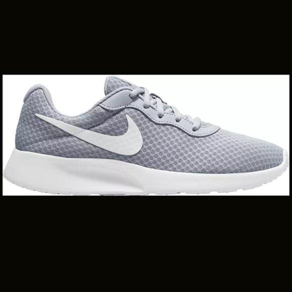 Nike Tanjun Women's Running Shoes - Picture 6 of 14